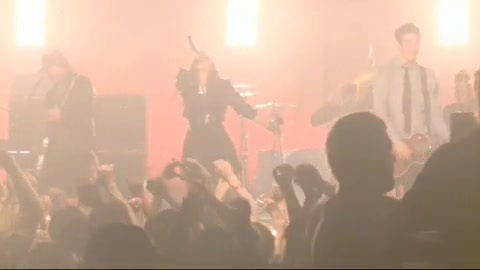 Demi Lovato - Behind the Scenes - Here We Go Again 1415