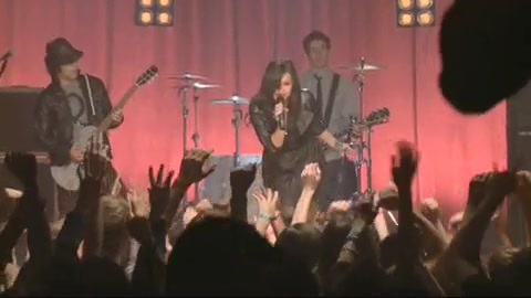 Demi Lovato - Behind the Scenes - Here We Go Again 933