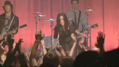 Demi Lovato - Behind the Scenes - Here We Go Again 944