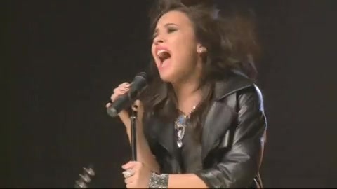 Demi Lovato - Behind the Scenes - Here We Go Again 2000