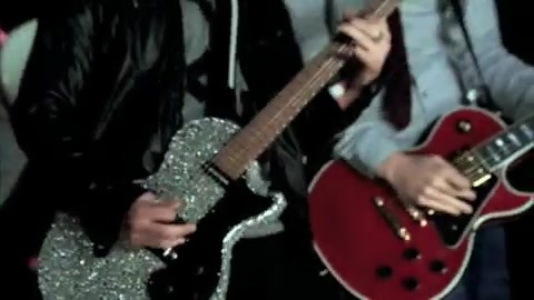 Demi Lovato - Behind the Scenes - Here We Go Again 3559
