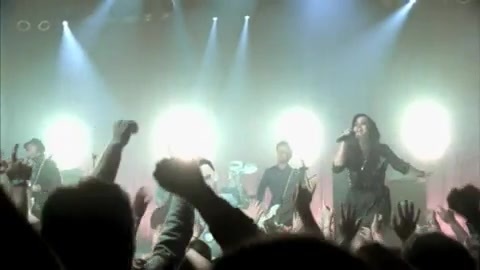 Demi Lovato - Behind the Scenes - Here We Go Again 3354