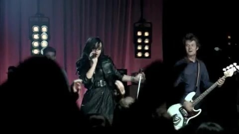 Demi Lovato - Behind the Scenes - Here We Go Again 4008