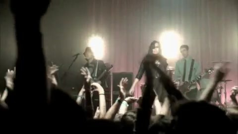 Demi Lovato - Behind the Scenes - Here We Go Again 4180