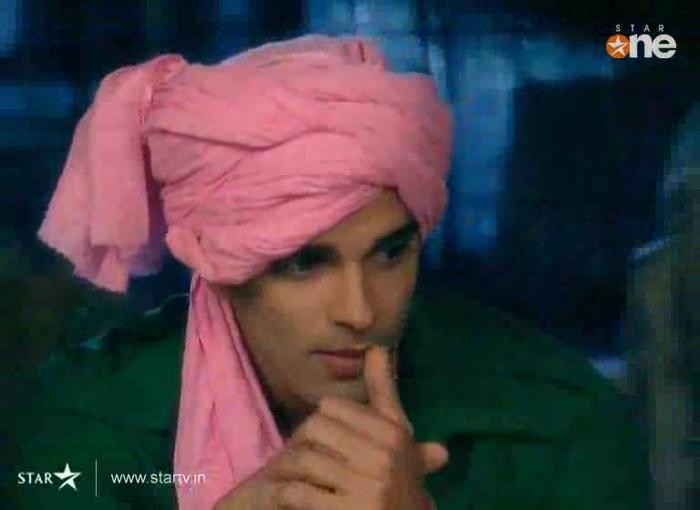 31 - DILL MILL GAYYE KaSh - AR - Ridz Furious At Armaan - Scene Caps