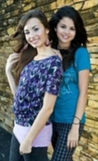 photo6 - Selena and Demi Photo 2