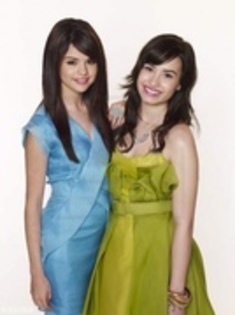 photo 1 - Selena and Demi Photo 4