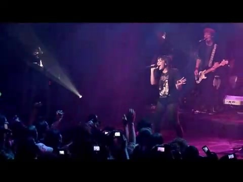 Demi Lovato - Get Back Live at the Gramercy Theatre 1800 Demi Lovato - Get Back Live at the Gramercy Theatre 1800
