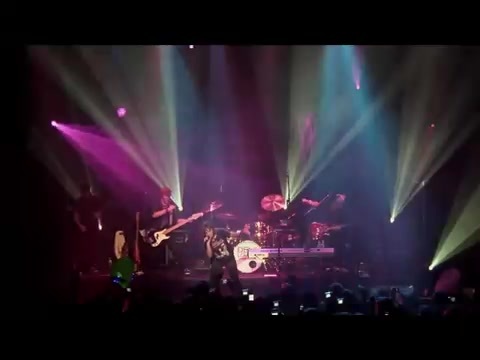 Demi Lovato - Get Back Live at the Gramercy Theatre 1831 Demi Lovato - Get Back Live at the Gramercy Theatre 1831