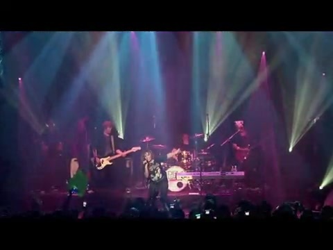 Demi Lovato - Get Back Live at the Gramercy Theatre 1844 Demi Lovato - Get Back Live at the Gramercy Theatre 1844