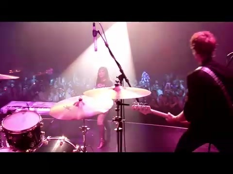 Demi Lovato - Get Back Live at the Gramercy Theatre 1860 Demi Lovato - Get Back Live at the Gramercy Theatre 1860