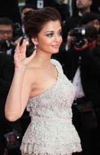 images (1) - Aishwarya Rai Cannes 2011