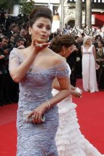 images (6) - Aishwarya Rai Cannes 2011