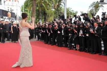 images (8) - Aishwarya Rai Cannes 2011