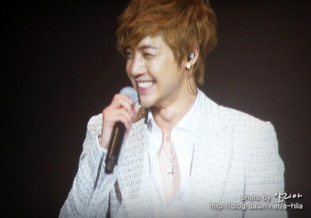 397793_337618459616455_104241489620821_1109312_905015588_n - Concert Kim Hyun Joong -Let s Dance- xX