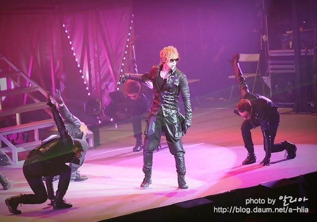 401327_337617599616541_104241489620821_1109292_907300585_n - Concert Kim Hyun Joong -Let s Dance- xX