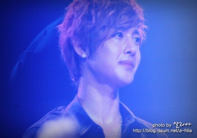 407022_337618996283068_104241489620821_1109325_869237638_n - Concert Kim Hyun Joong -Let s Dance- xX