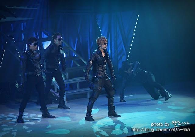 420816_337616999616601_104241489620821_1109283_1712001828_n - Concert Kim Hyun Joong -Let s Dance- xX