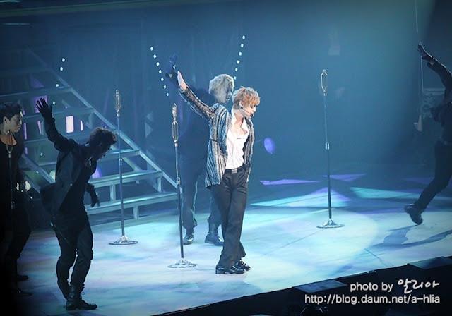 429909_337617886283179_104241489620821_1109298_1117379256_n - Concert Kim Hyun Joong -Let s Dance- xX