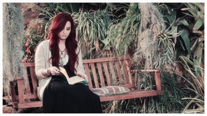 Demi Lovato - Give Your Heart A Break (Lyric video) 024 - Demilush - Give Your Heart A Break Lyric video Part oo1