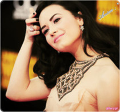 Las´ k ne ai pe noi!:x