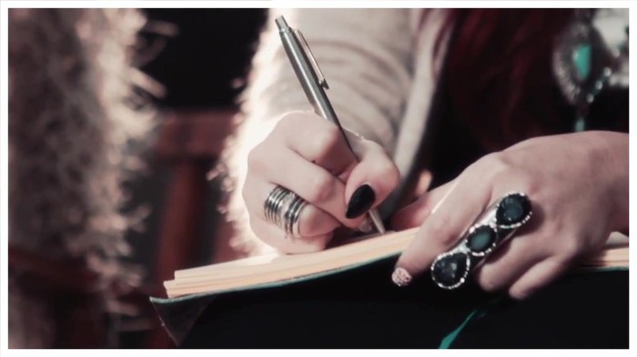Demi Lovato - Give Your Heart A Break (Lyric video) 1313