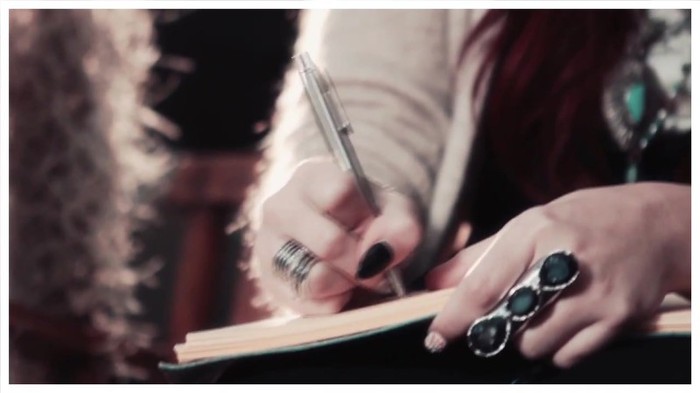 Demi Lovato - Give Your Heart A Break (Lyric video) 1321