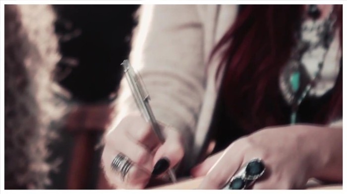 Demi Lovato - Give Your Heart A Break (Lyric video) 1327