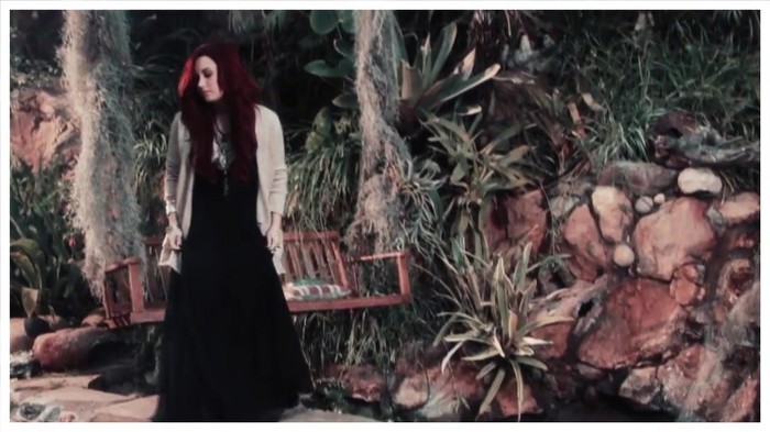 Demi Lovato - Give Your Heart A Break (Lyric video) 1834