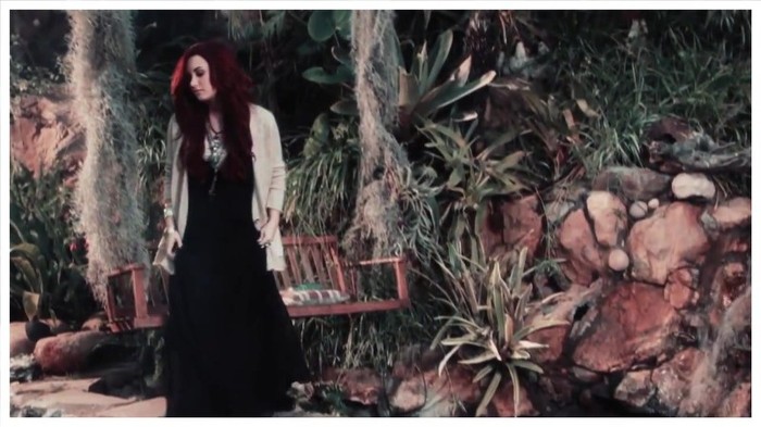 Demi Lovato - Give Your Heart A Break (Lyric video) 1836 - Demilush - Give Your Heart A Break Lyric video Part oo4