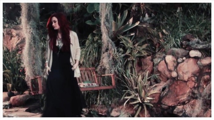 Demi Lovato - Give Your Heart A Break (Lyric video) 1837