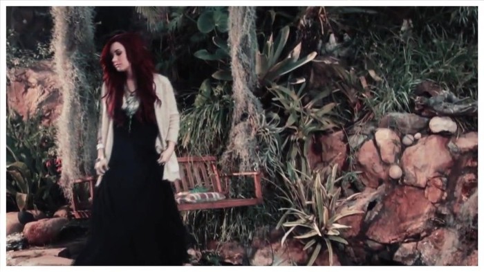 Demi Lovato - Give Your Heart A Break (Lyric video) 1839