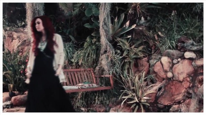 Demi Lovato - Give Your Heart A Break (Lyric video) 1844