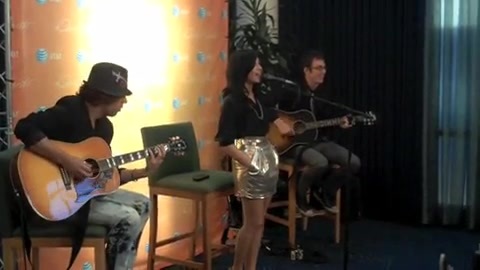 DEMI LOVATO - LIVE IN LOS ANGELES 573