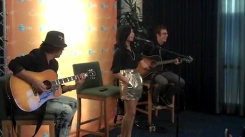 DEMI LOVATO - LIVE IN LOS ANGELES 576