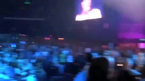 DEMI LOVATO - LIVE IN LOS ANGELES 612