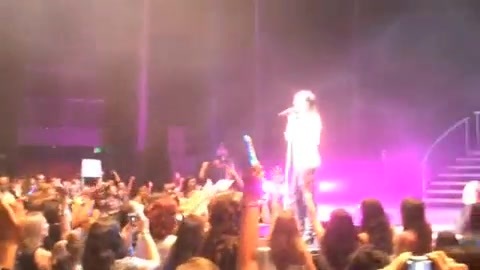 DEMI LOVATO - LIVE IN LOS ANGELES 625 DEMI LOVATO - LIVE IN LOS ANGELES 625