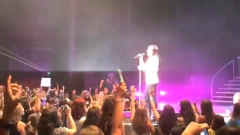 DEMI LOVATO - LIVE IN LOS ANGELES 631 DEMI LOVATO - LIVE IN LOS ANGELES 631