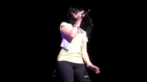 DEMI LOVATO - LIVE IN LOS ANGELES 636 DEMI LOVATO - LIVE IN LOS ANGELES 636