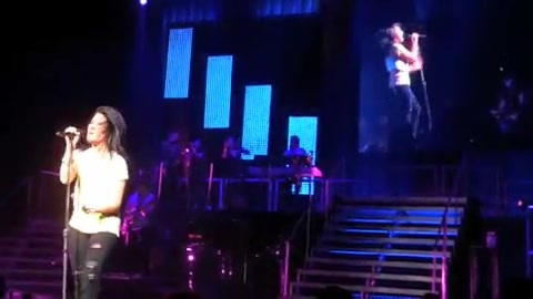 DEMI LOVATO - LIVE IN LOS ANGELES 669 DEMI LOVATO - LIVE IN LOS ANGELES 669