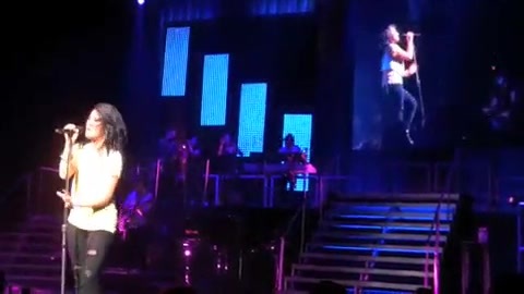 DEMI LOVATO - LIVE IN LOS ANGELES 670 DEMI LOVATO - LIVE IN LOS ANGELES 670