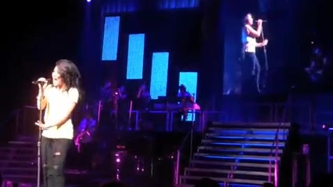 DEMI LOVATO - LIVE IN LOS ANGELES 671 DEMI LOVATO - LIVE IN LOS ANGELES 671