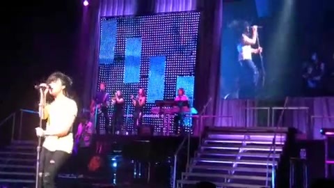 DEMI LOVATO - LIVE IN LOS ANGELES 680 DEMI LOVATO - LIVE IN LOS ANGELES 680