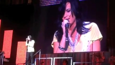 DEMI LOVATO - LIVE IN LOS ANGELES 717 DEMI LOVATO - LIVE IN LOS ANGELES 717