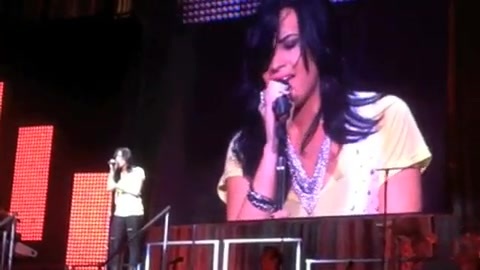 DEMI LOVATO - LIVE IN LOS ANGELES 718 DEMI LOVATO - LIVE IN LOS ANGELES 718