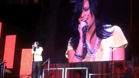 DEMI LOVATO - LIVE IN LOS ANGELES 720 DEMI LOVATO - LIVE IN LOS ANGELES 720