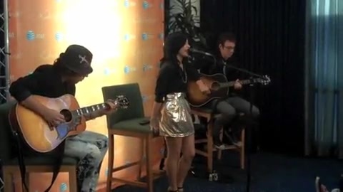 DEMI LOVATO - LIVE IN LOS ANGELES 337