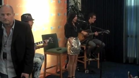 DEMI LOVATO - LIVE IN LOS ANGELES 444