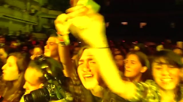 Demi Lovato - Live in New York! 079
