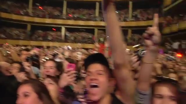Demi Lovato - Live in New York! 118